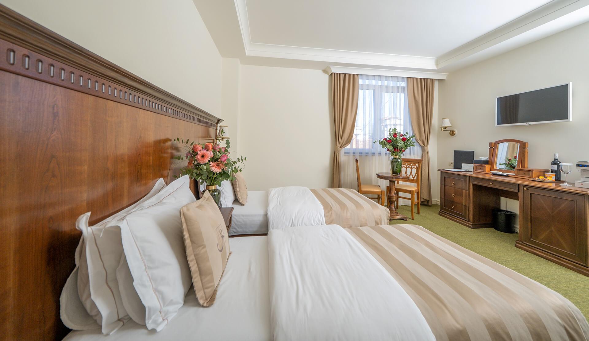 Hotel Garden Pristina Kültér fotó
