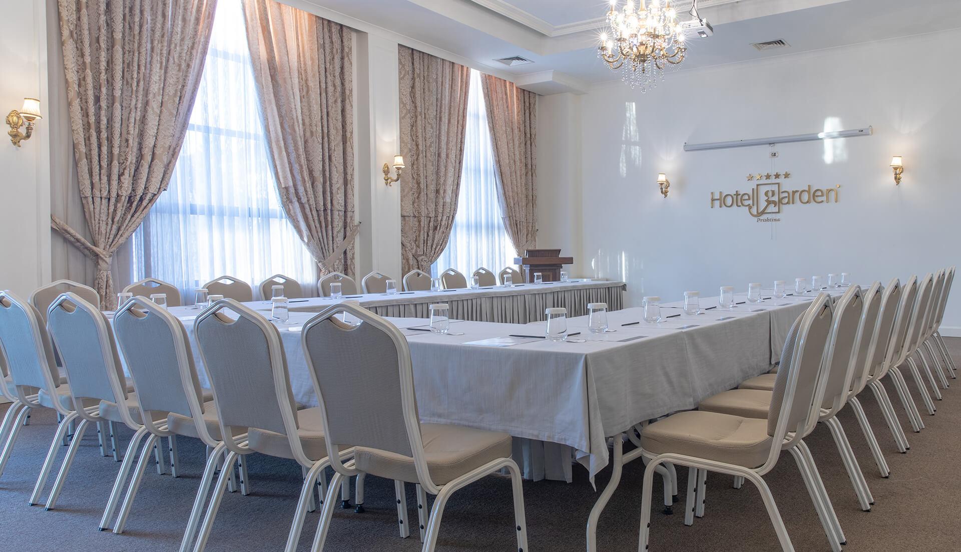 Hotel Garden Pristina Kültér fotó