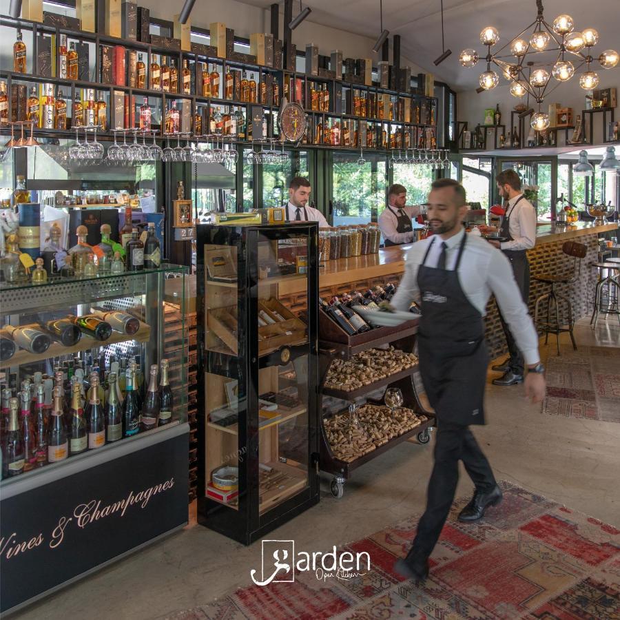 Hotel Garden Pristina Kültér fotó
