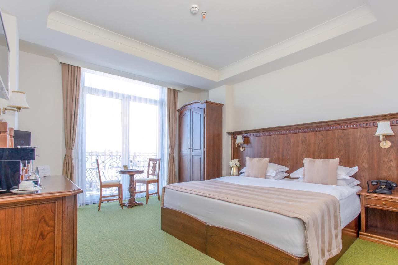 Hotel Garden Pristina Kültér fotó