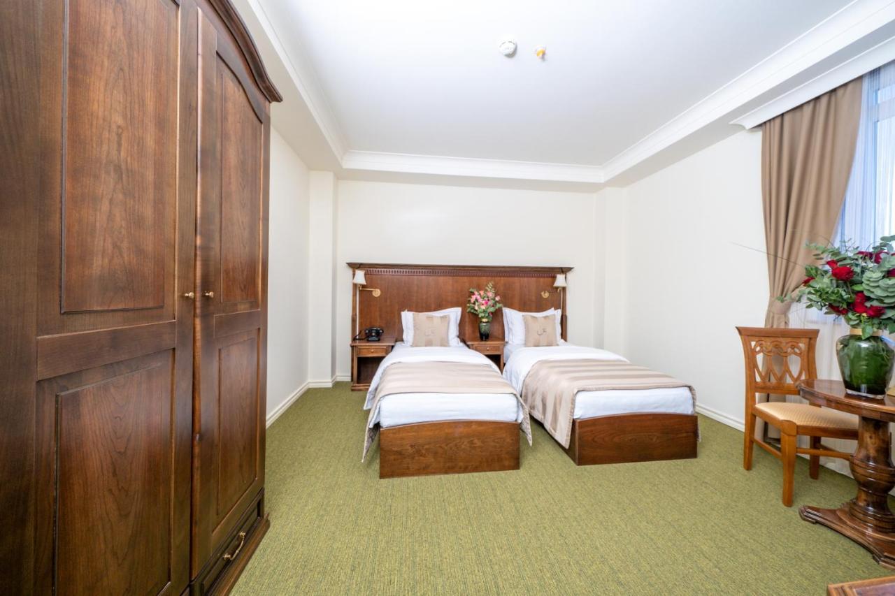 Hotel Garden Pristina Kültér fotó